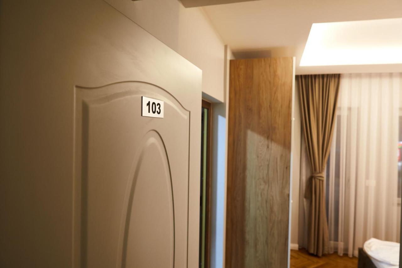 Amico Hotel Πρίστινα Εξωτερικό φωτογραφία